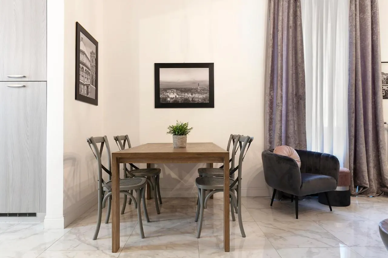 San Niccolo Luxury Apartment Florence